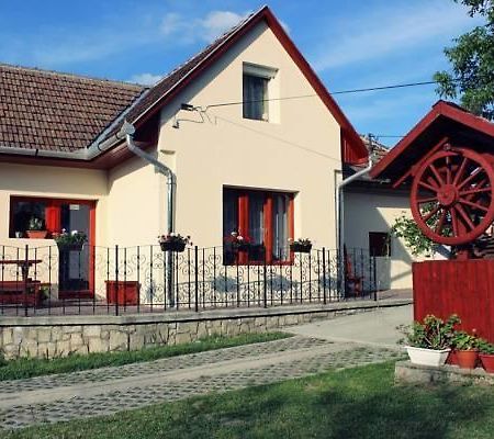 Zempleni Vendeghaz Otel Erdőbénye Dış mekan fotoğraf
